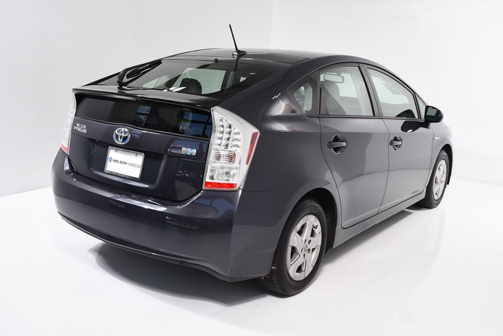 Toyota prius iv